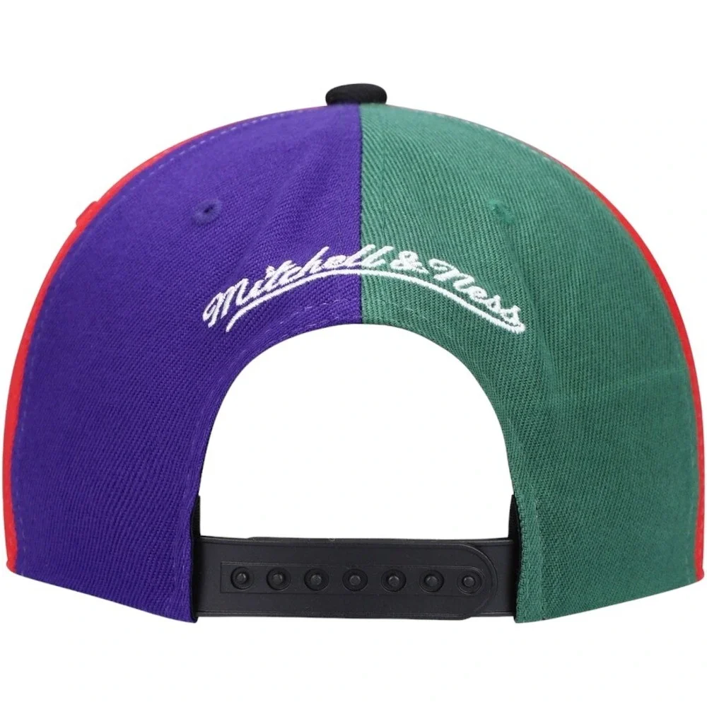 Mitchell & Ness Milwaukee Bucks NBA Pinwheel Stripe Adjustable Snapback Hat OSFM